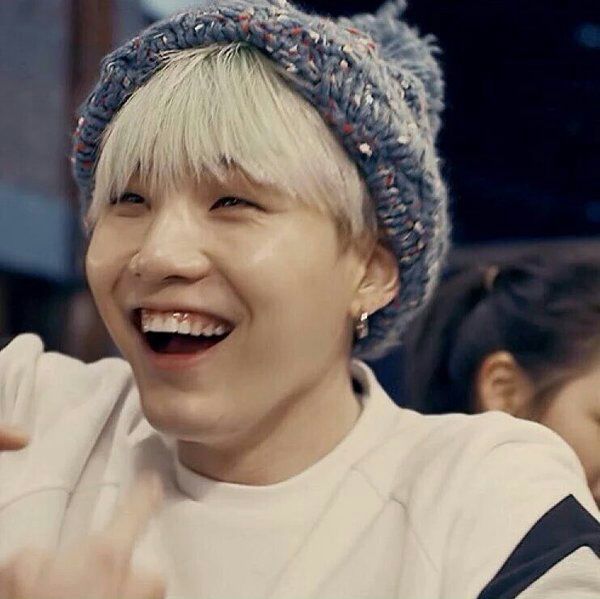 Yoongi's Gummy smile ARMY's Amino