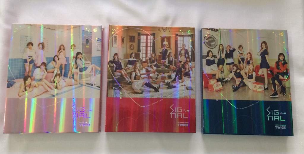 Unboxing Twice Signal 3 Versions K Pop Amino Twice signal 4th mini album a version package includes a version cd (one out of 9 kinds), photobook, a version photocard (one out of 9 kinds), a special photocard (one out of 9 kinds) and 1 photo (one out of 3 kinds). unboxing twice signal 3 versions