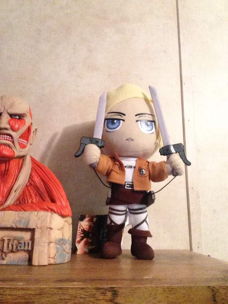 annie plush aot