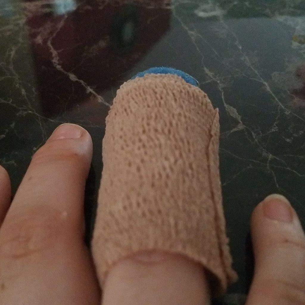 I Broke My Finger Crybabies Amino