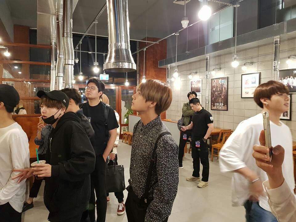 Korean Bbq Restaurant Posted Photos Of Bts In Sydney Army S