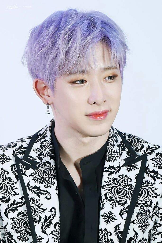 Wonho De Cabelo Roxo E O Conceito Kpop Amino