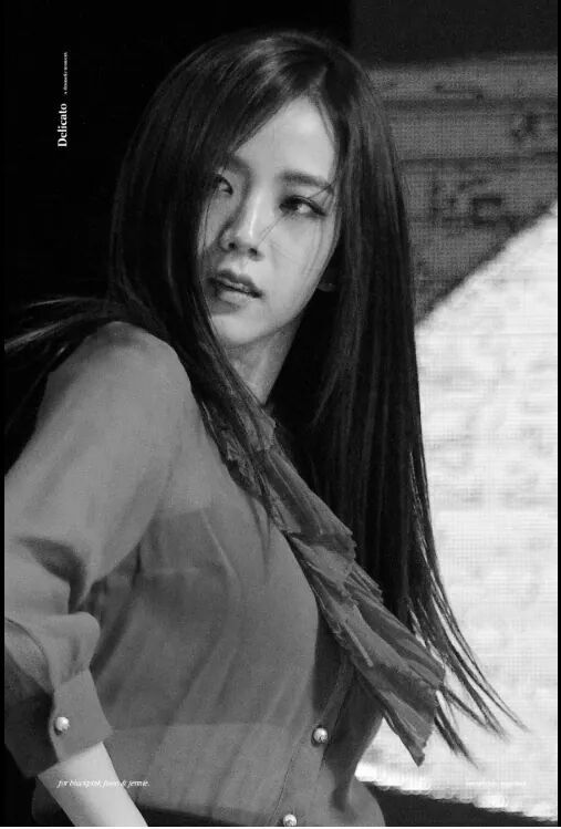 JISOO DARK 👑 | BLINK (블링크) Amino