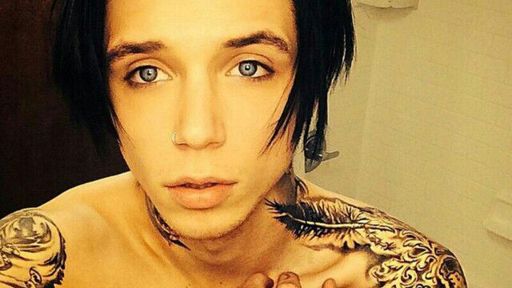 Andy Biersack | Wiki | Emos/Scene/Góticos/Raros Amino Amino