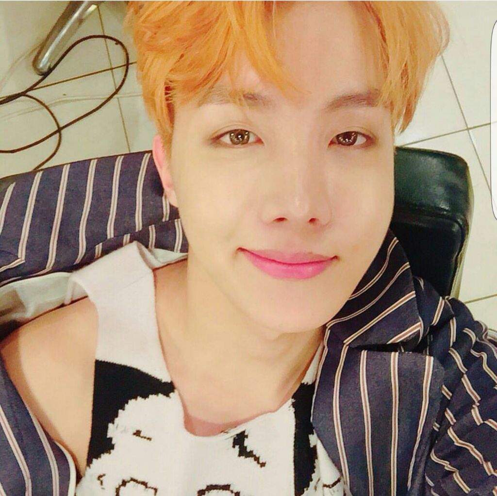 Jung Hoseok: Selfies (a collection ) | ARMY's Amino