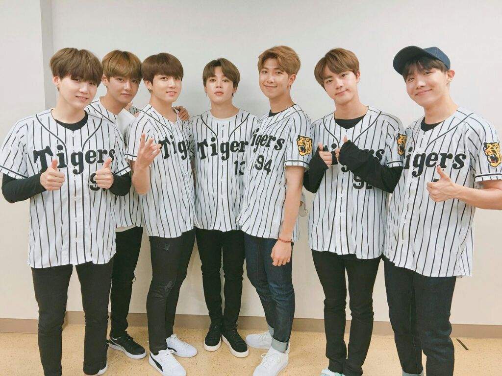 Arti Nomor Punggung Di Jersey Baseball Anggota BTS Jungkook Paling