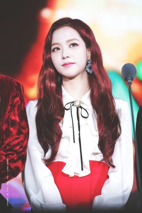 Red Haired Jisoo ️💋 