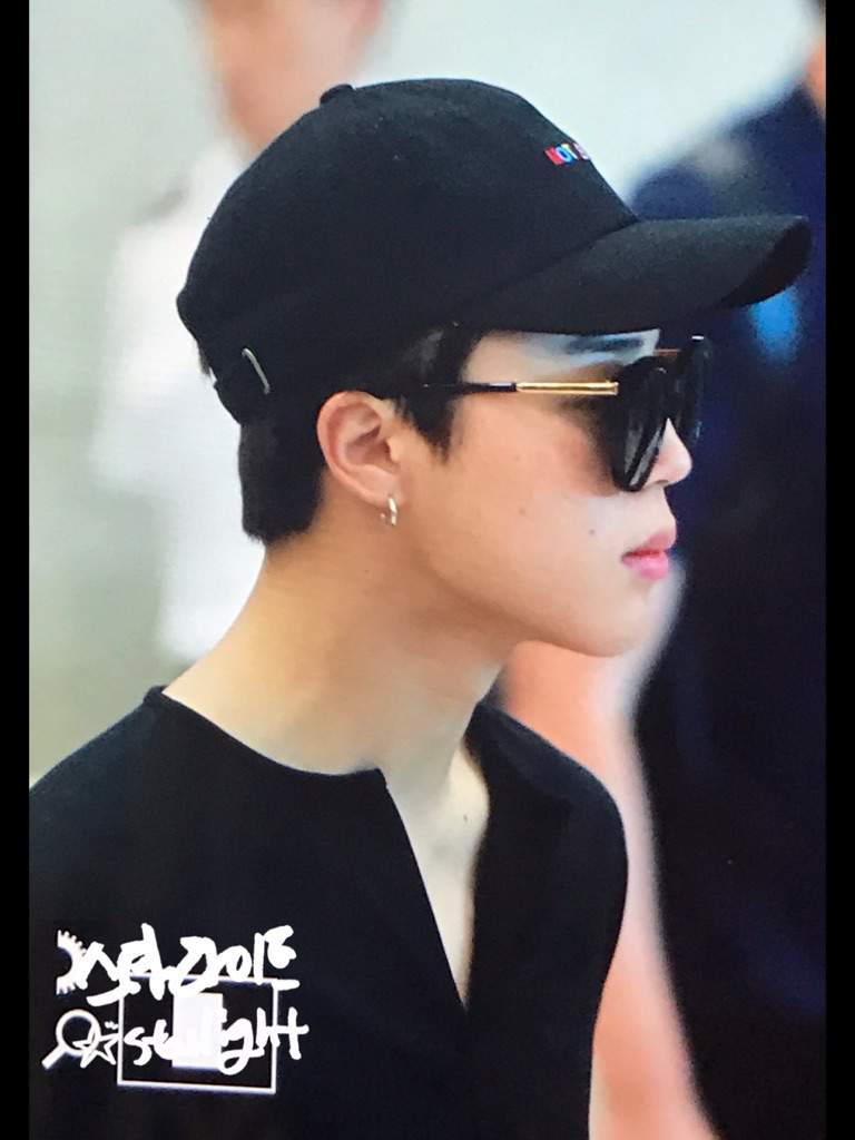 jimin black hat