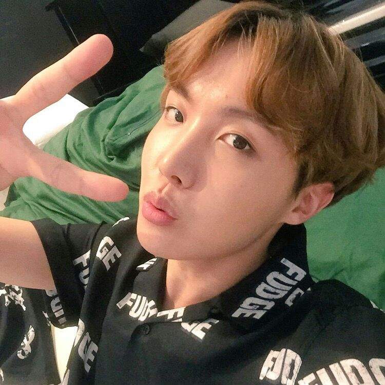 You can say Jhope is handsome without thinking anything | ARMY's Amino