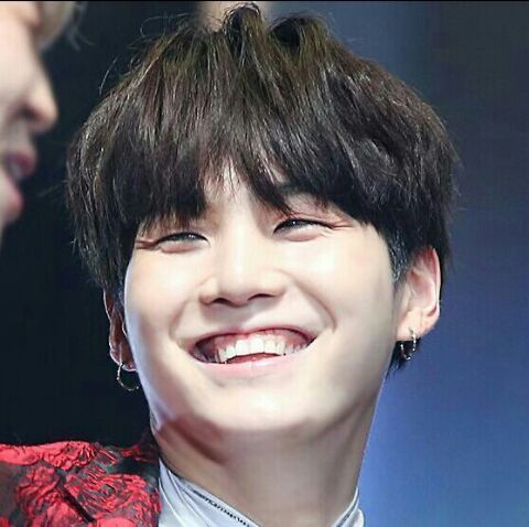 MIN YOONGI GUMMY SMILE | ARMY's Amino