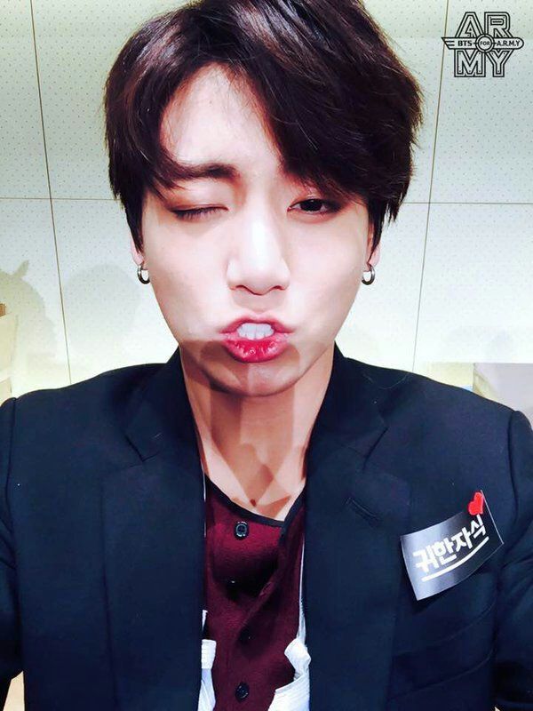 JUNGKOOK POUTY SELCA APPRECIATION | ARMY's Amino