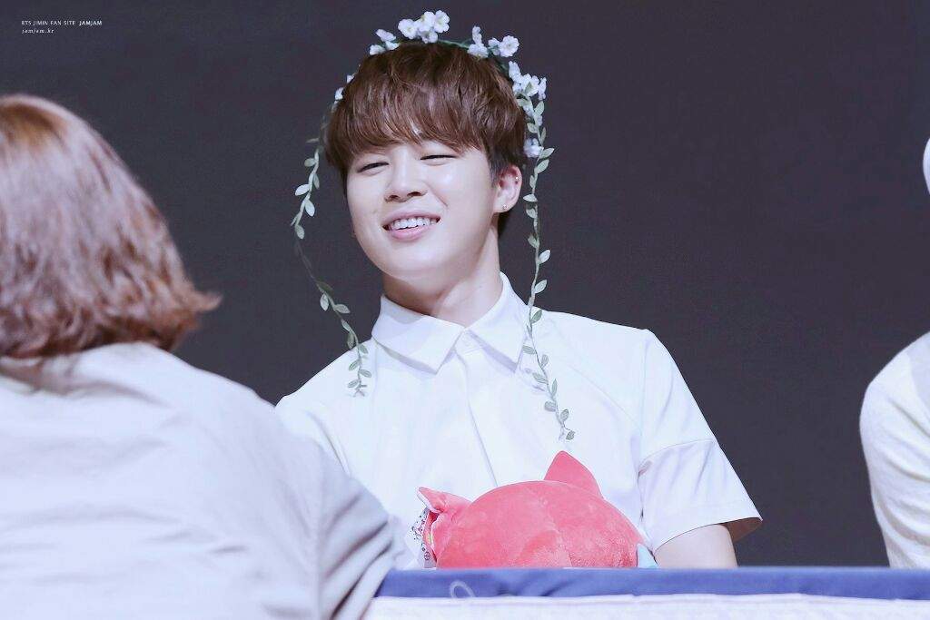 Jimin with flower crowns 💐 | Park Jimin Amino