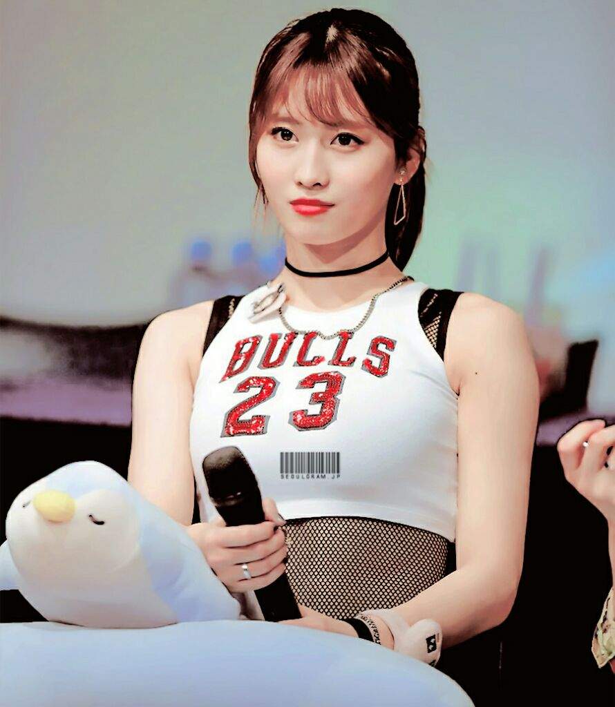 Momo in "Like Ooh Ahh" Outfit 2017 | Twice (트와이스)ㅤ Amino