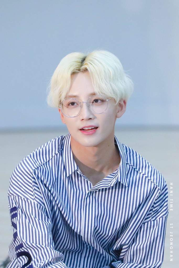 Jeonghan on Fansign Part 6 (06/11/2017) | Carat 캐럿 Amino