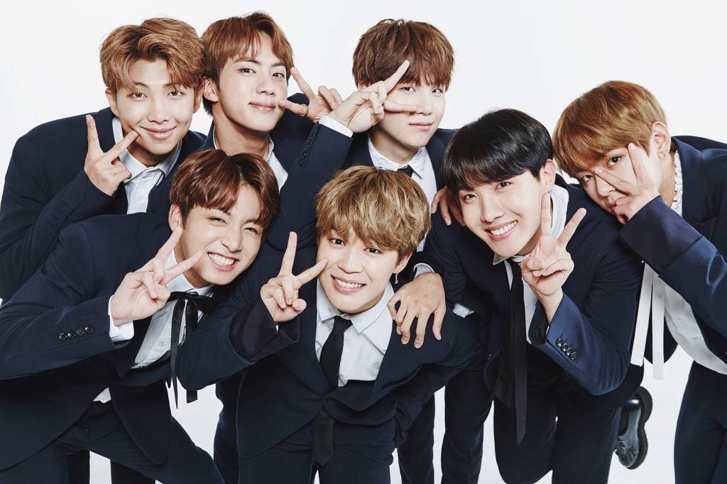 BTS Family Photos | ARMY's Amino