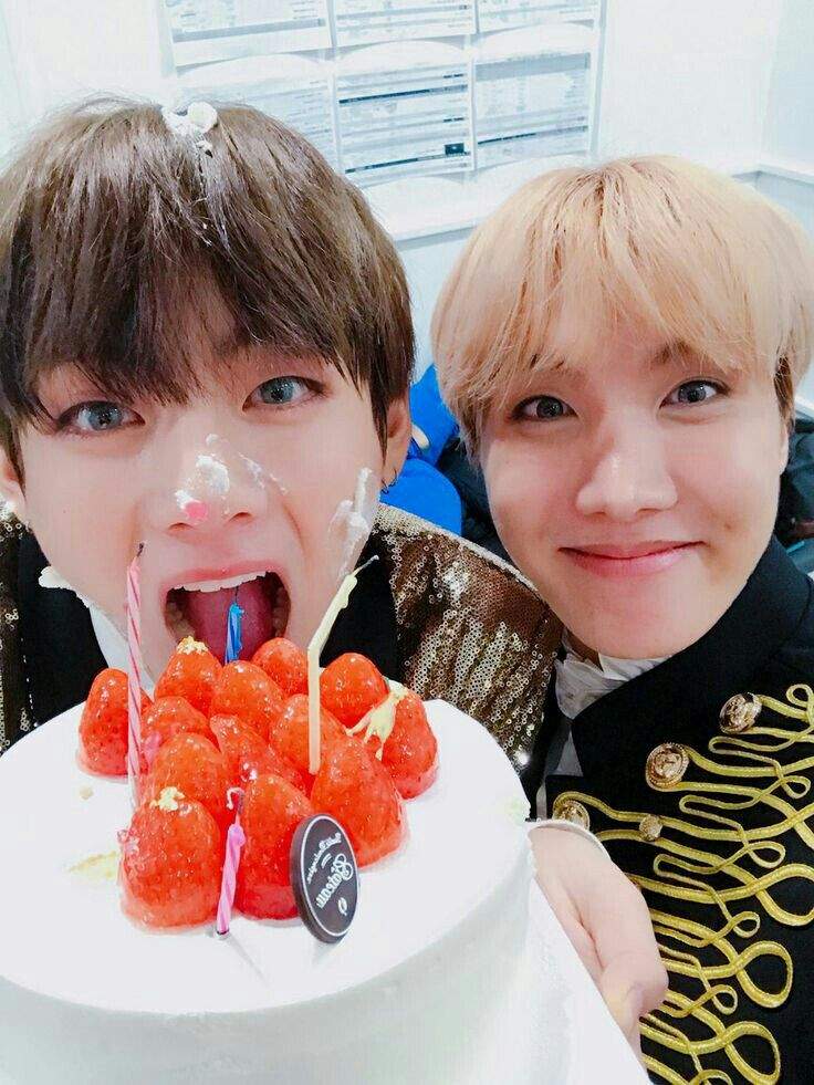 💖bts Hasta Comiendo Son Cute 💖 Army S Amino Amino