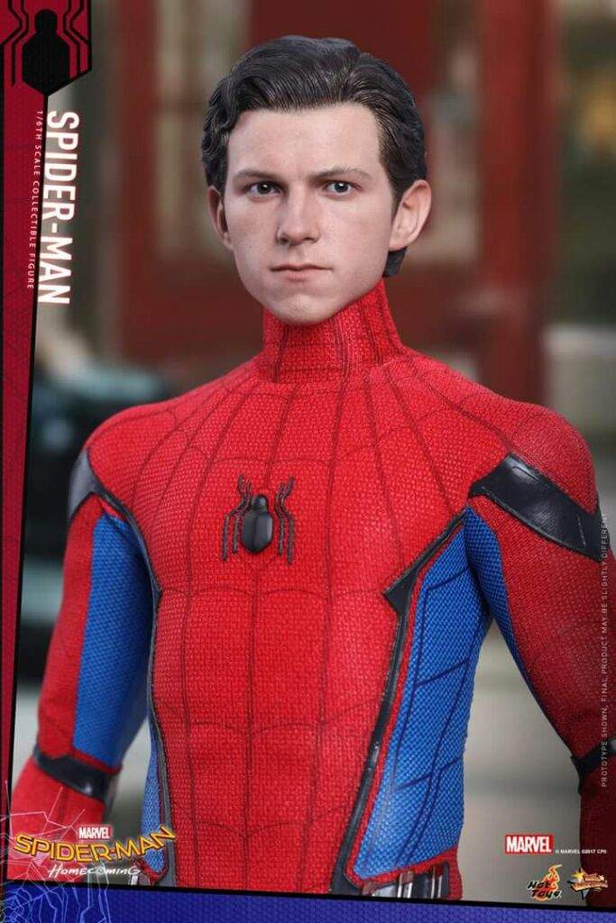 figura de spiderman hot toys