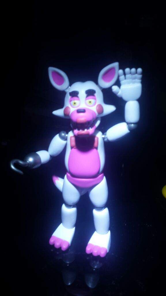 Brand new fixed Mangle Figure | Five Nights At Freddy's Amino