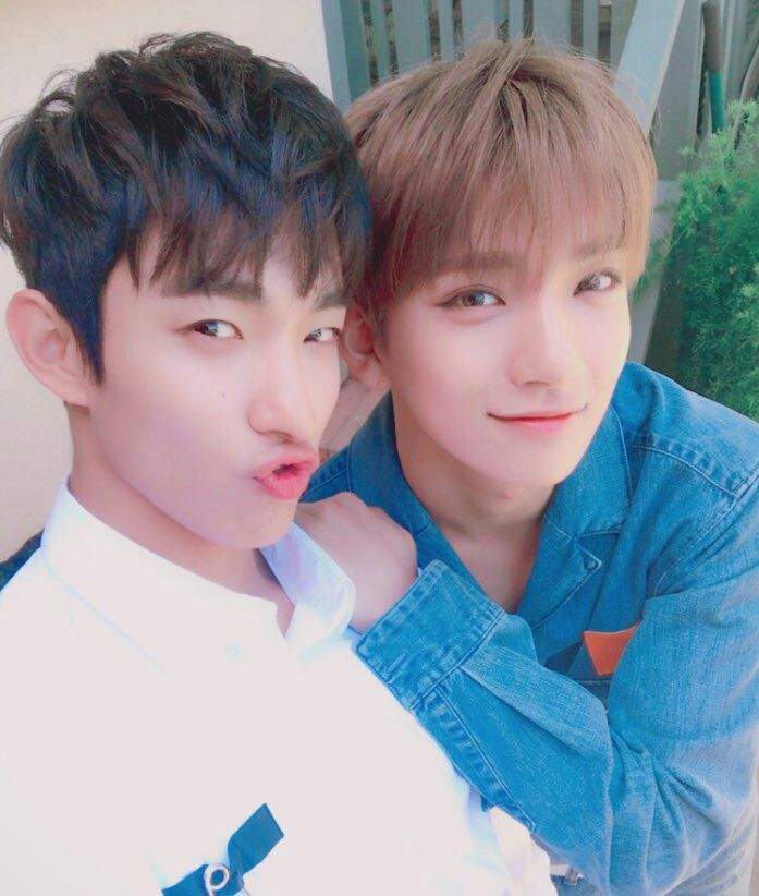 How can they be so pretty and handsome? #joshua #DK #Dokyum # Seventeen ...