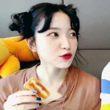 yeri ☕️ | Wiki | Idol Line Amino