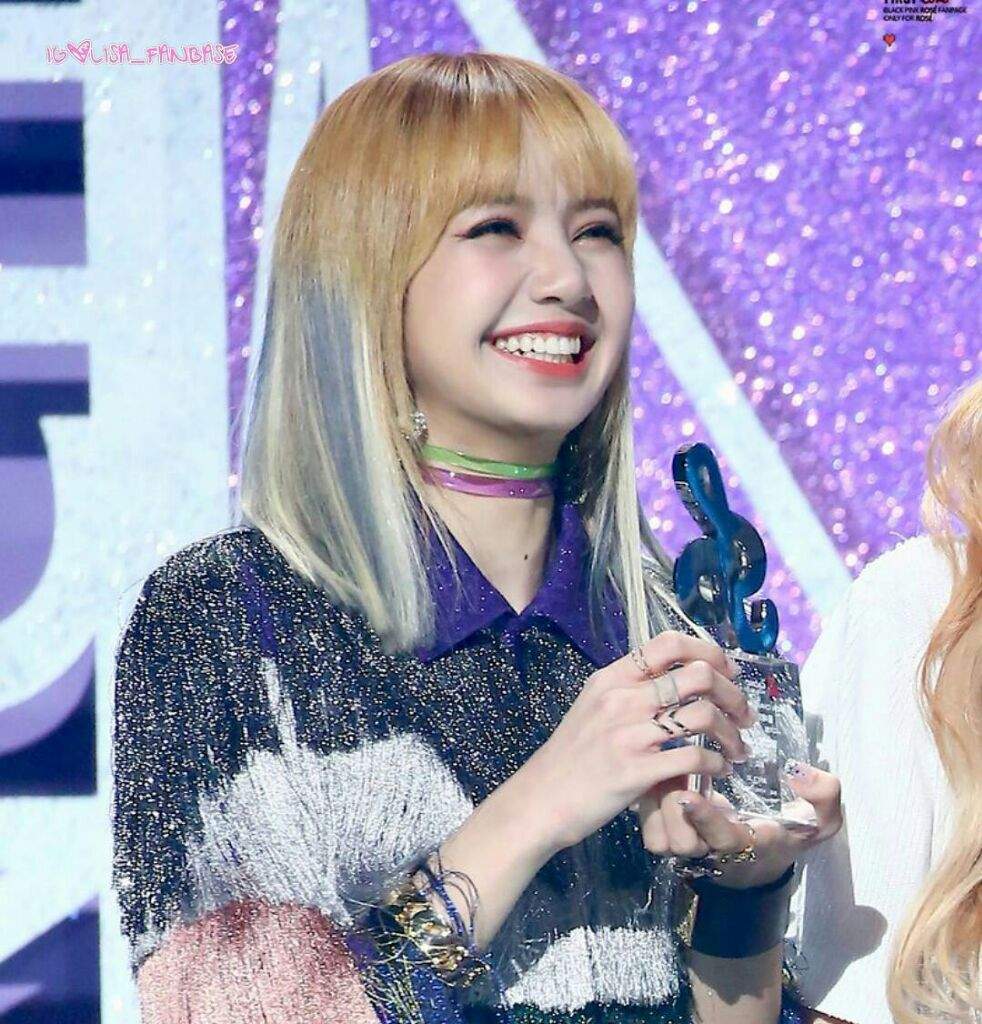 Lisa's smile: Appreciation post (requested) | BLINK (블링크) Amino