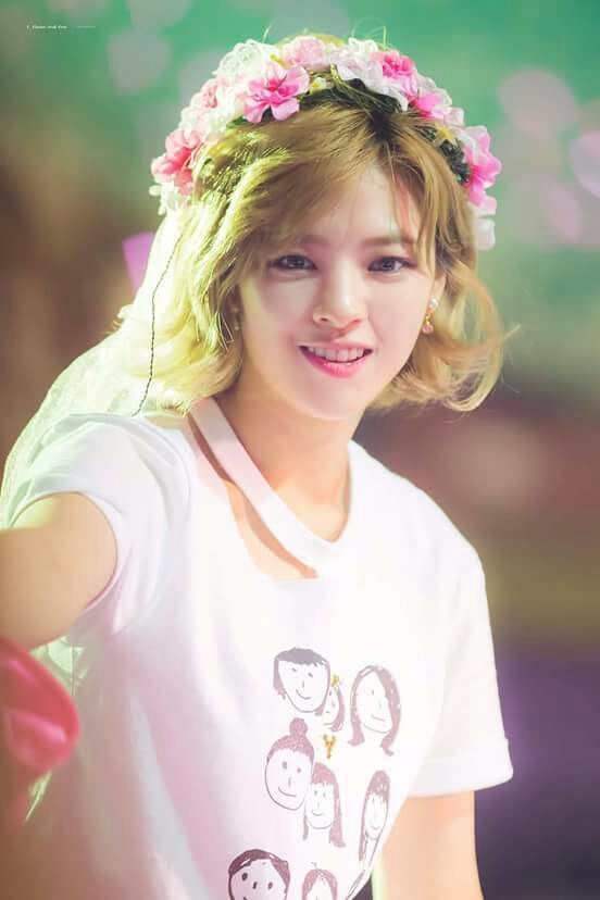 Jeongyeon Wiki KPop Amino