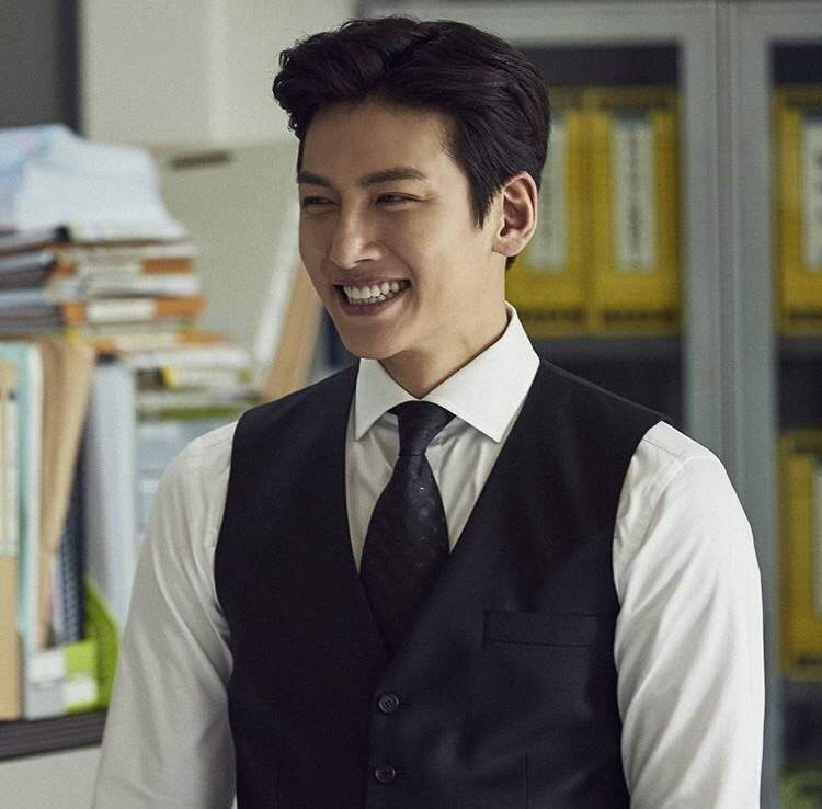 Stylish Look of Attorney Noh Ji Wook | K-Drama Amino