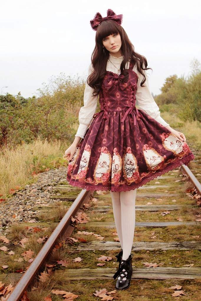 Lolita Types Classic Lolita Fashion Amino