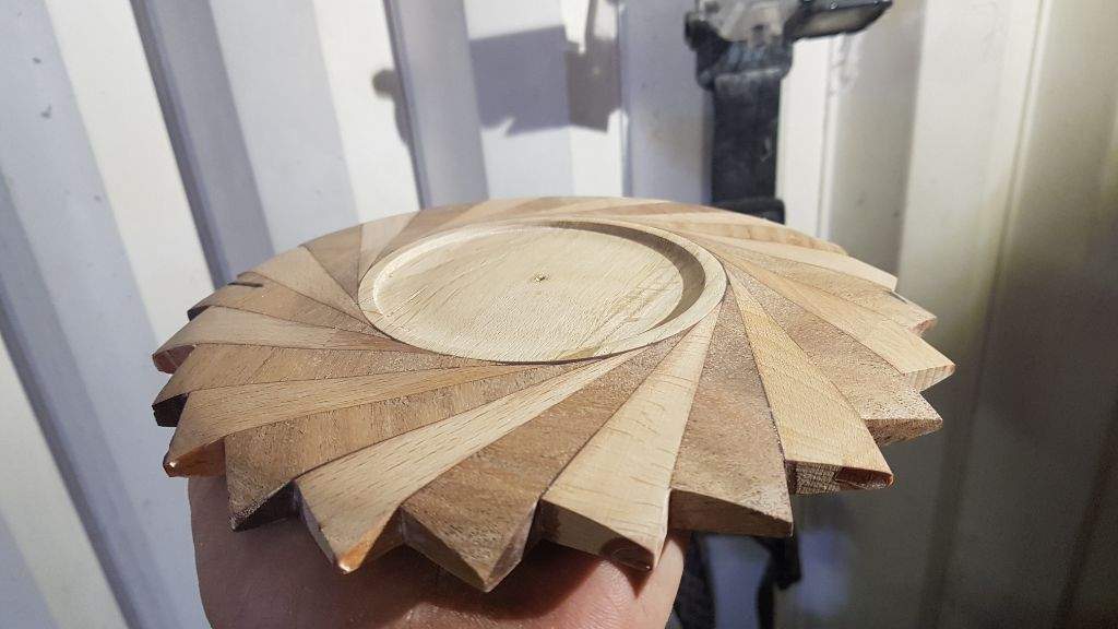 Wooden Spiral Plate | Maker Amino