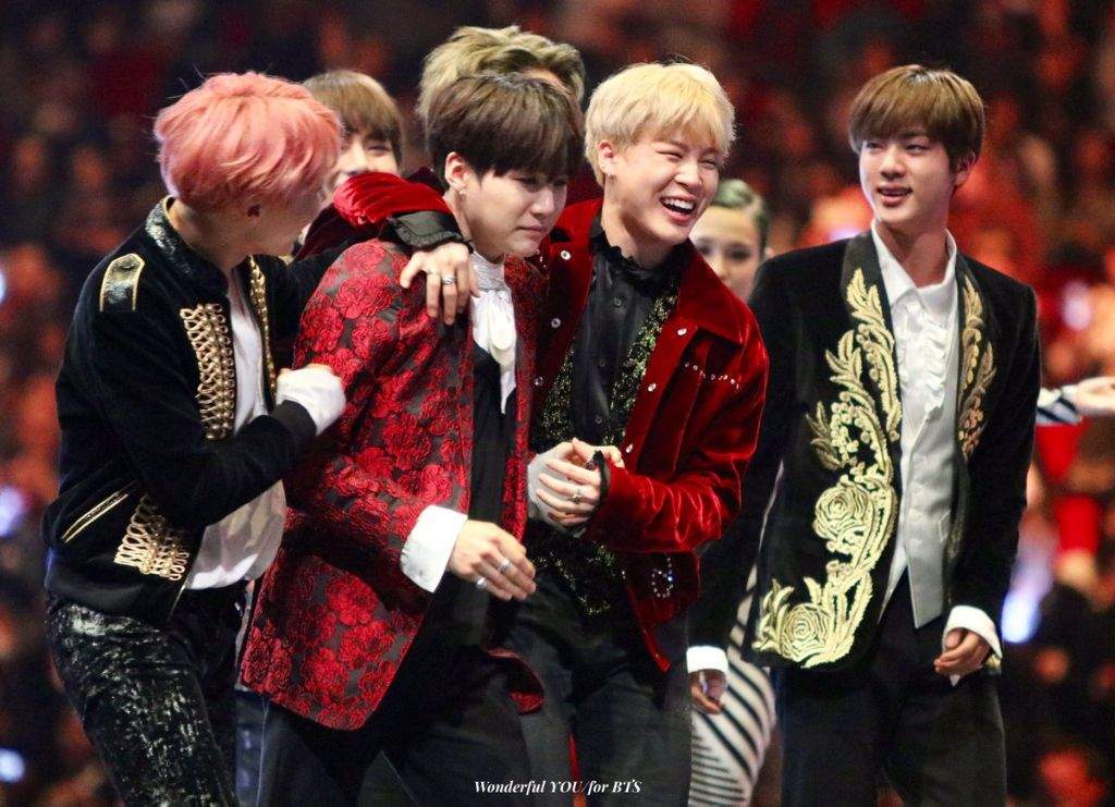 Featured image of post View 22 Bts Suga Crying On Stage