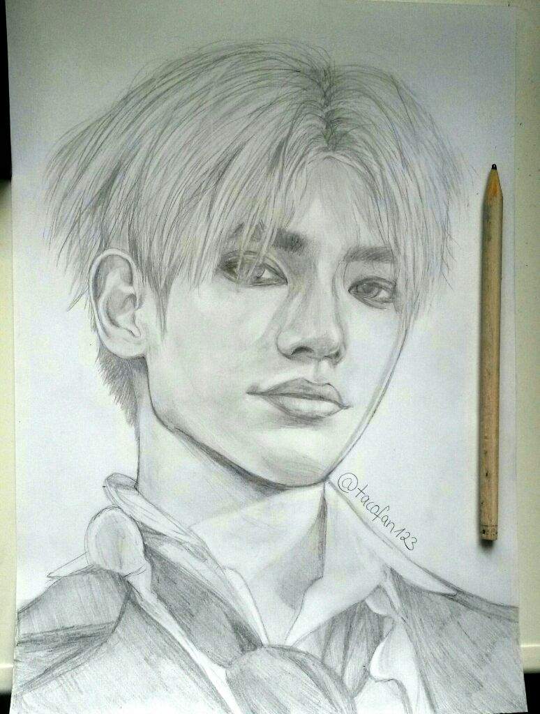 🎂LEE TAEYONG: FANART🎉 | K-Pop Amino