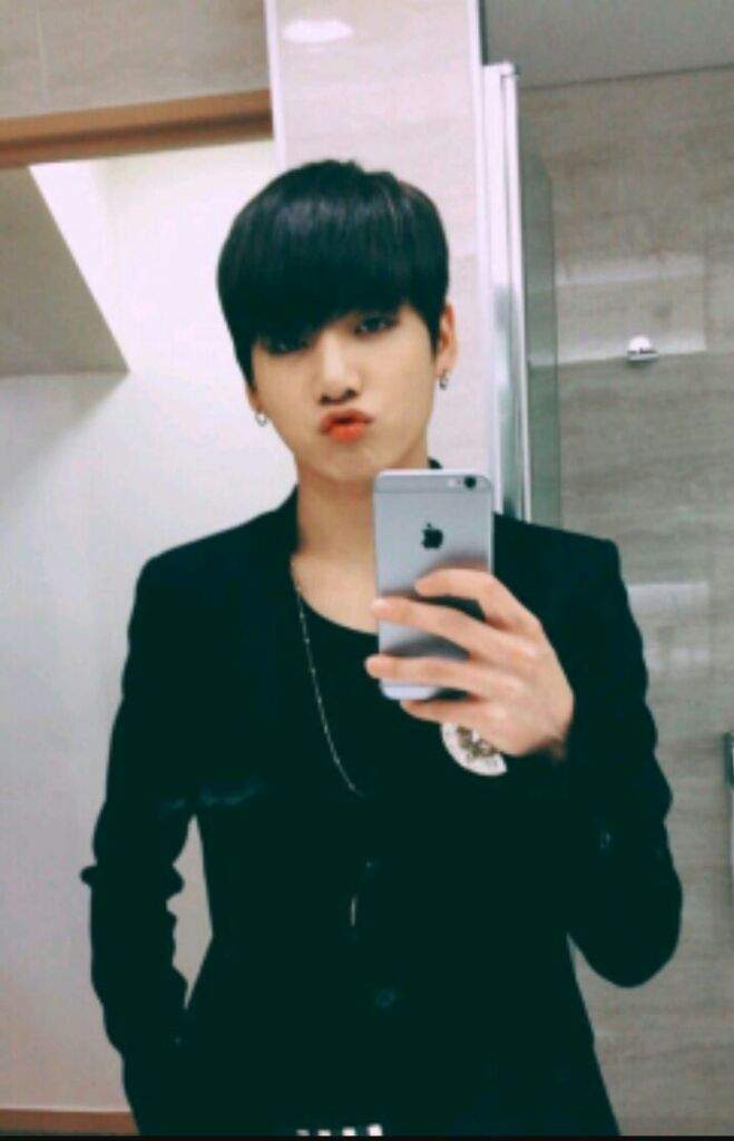 32 Foto Selfie Jungkook Bts Arti Gambar