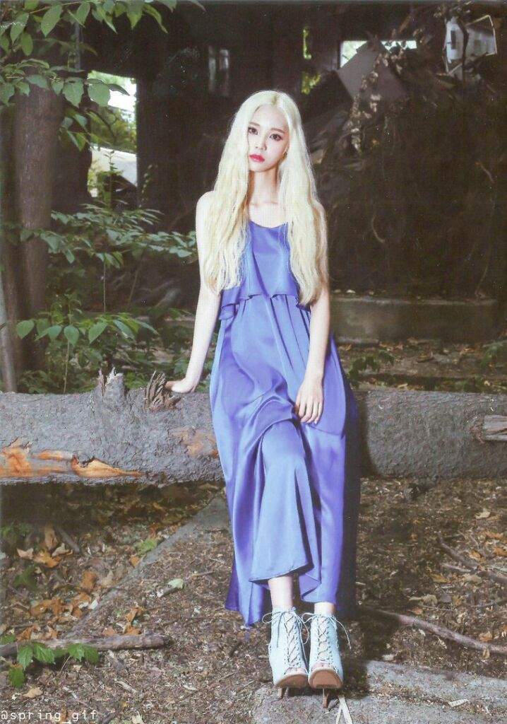 Jinsoul Blue Photoshoot LooΠΔ Amino Amino