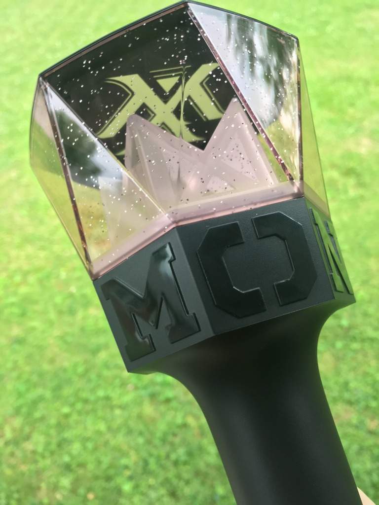 Monsta X Lightstick Unboxing | K-Pop Amino