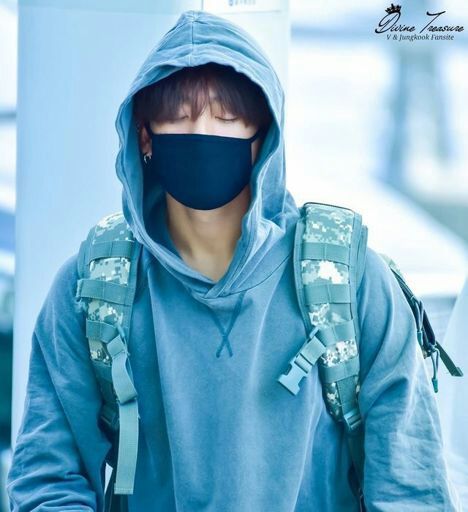 Jungkook with mask appreciation | ARMY's Amino