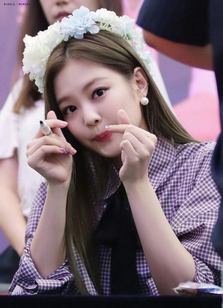 170702 BLACKPINK FANSIGN JENNIE 제니 | BLINK (블링크) Amino - 743 x 1024 jpeg 91kB