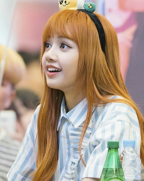 Foto Terbaru Lisa Manoban - 50 Galeri Foto Lisa Manoban BLACKPINK | YG ...