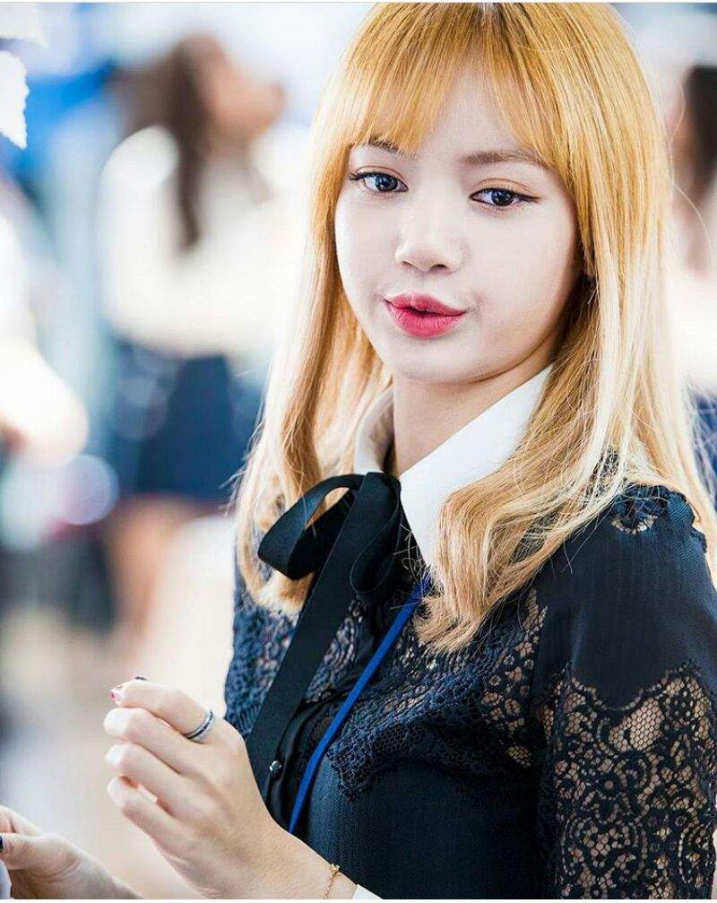 All of black pink lisa pic | Wiki | BLINK (블링크) Amino