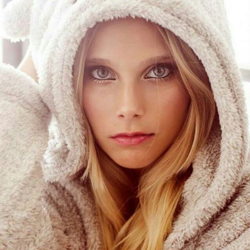 Valentina Zenere BIOGRAFIA | Disney Sou Luna Amino