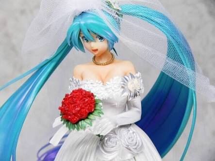 wedding miku figure