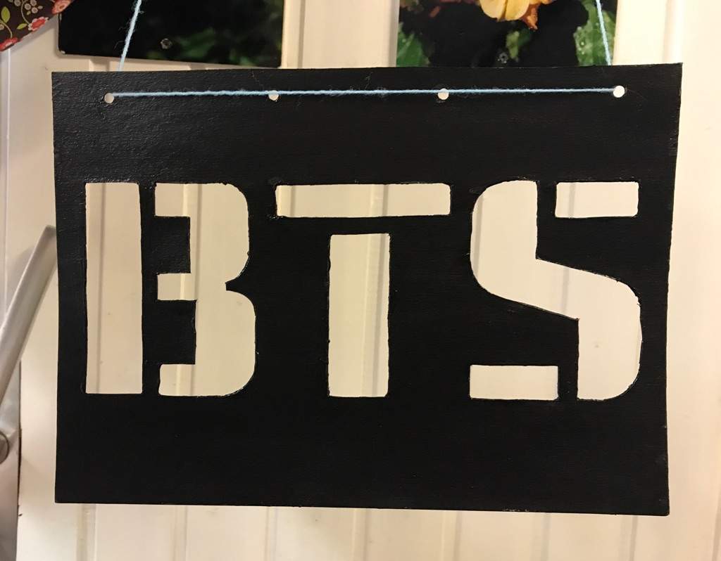 DIY: BTS logo stencil | ARMY's Amino