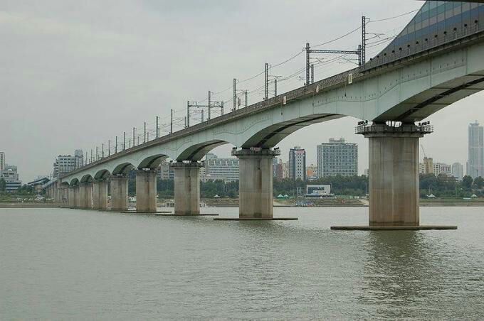 نهر الهان في كوريا 🏞🌉 한강 KPOP كيبوب Amino