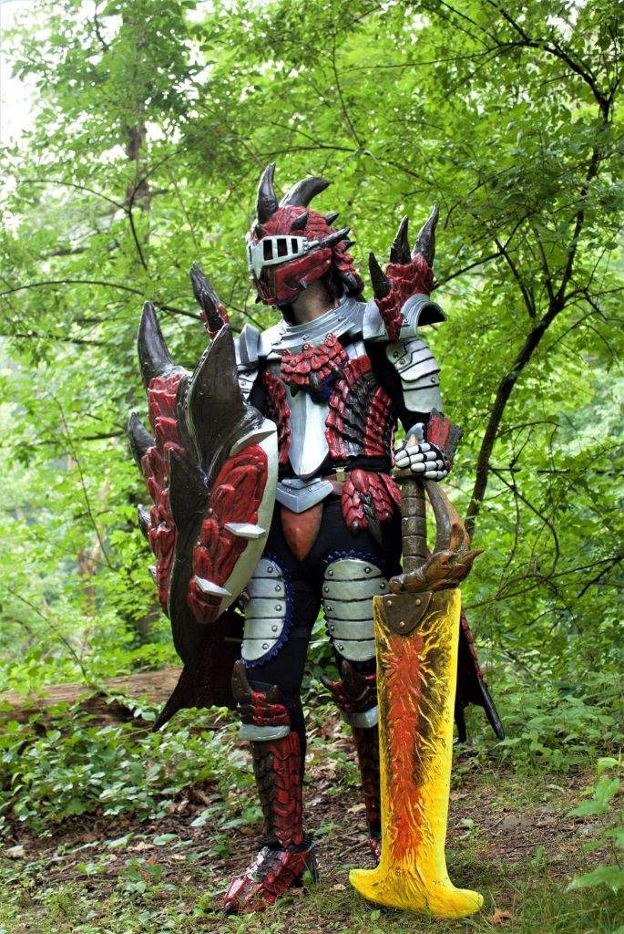 Selling Monster Hunter Rathalos Armor Set | Cosplay Amino