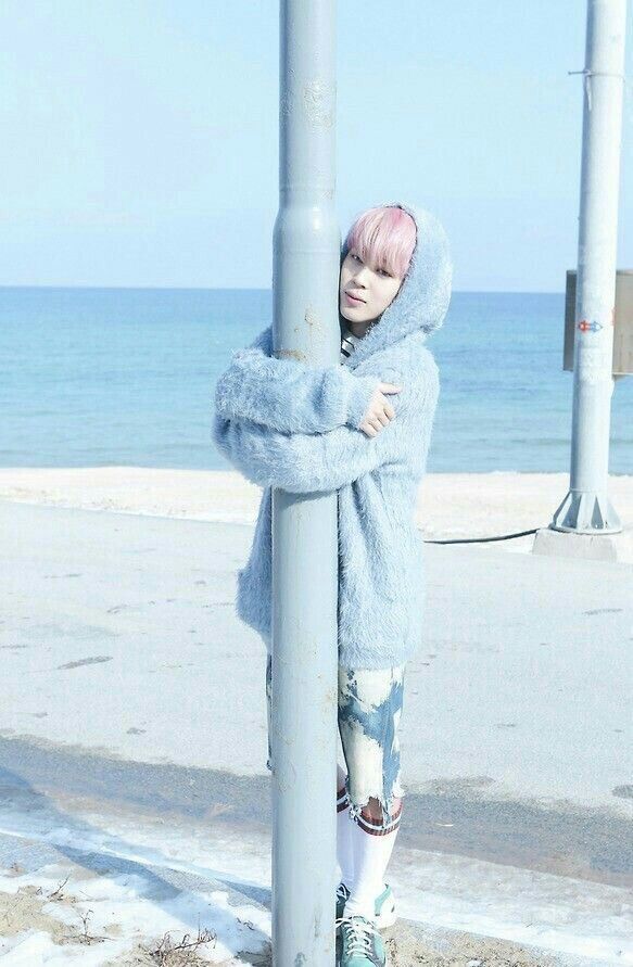 THE LOOK: Jimin | ARMY's Amino THE LOOK: Jimin | ARMY's Amino