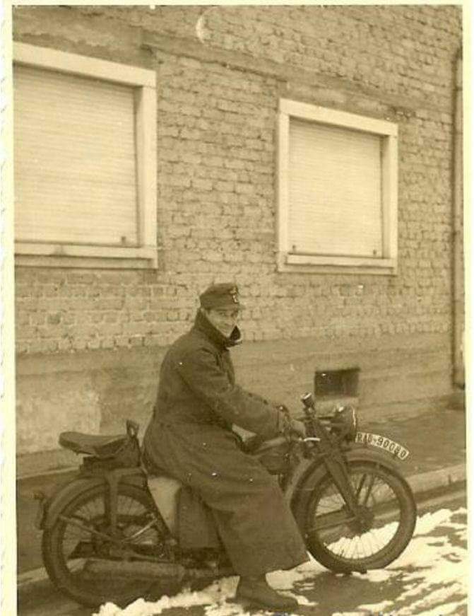 World War 2 Motorcycles-- Wehrmacht (Germany) | Motorcycle Amino Amino