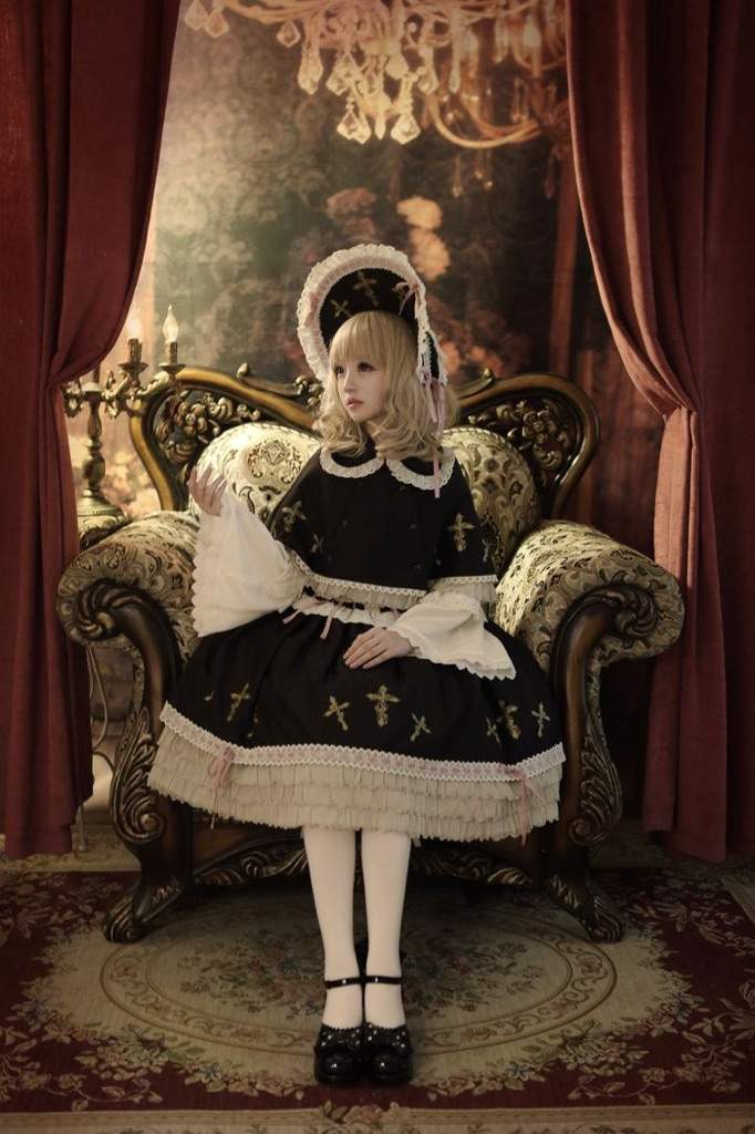 Lolita Types: Goth Lolita!  Fashion Amino