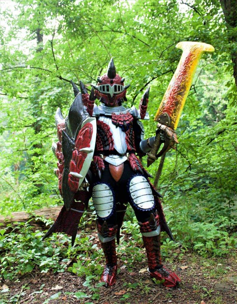 Selling Monster Hunter Rathalos Armor Set | Cosplay Amino