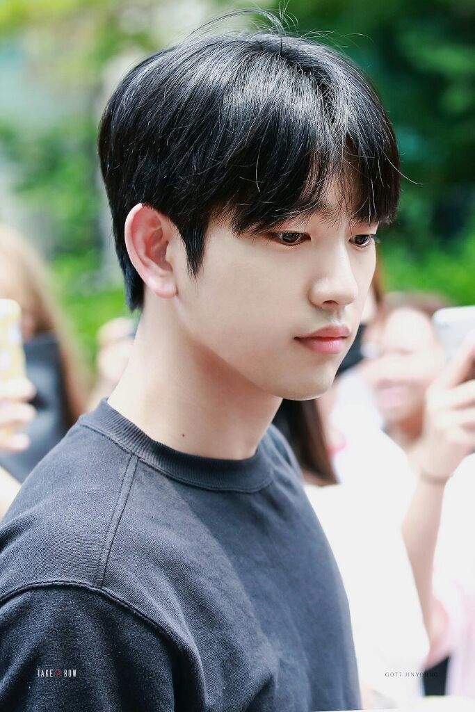 Jinyoung appreciation post because I love him so much it injures me and