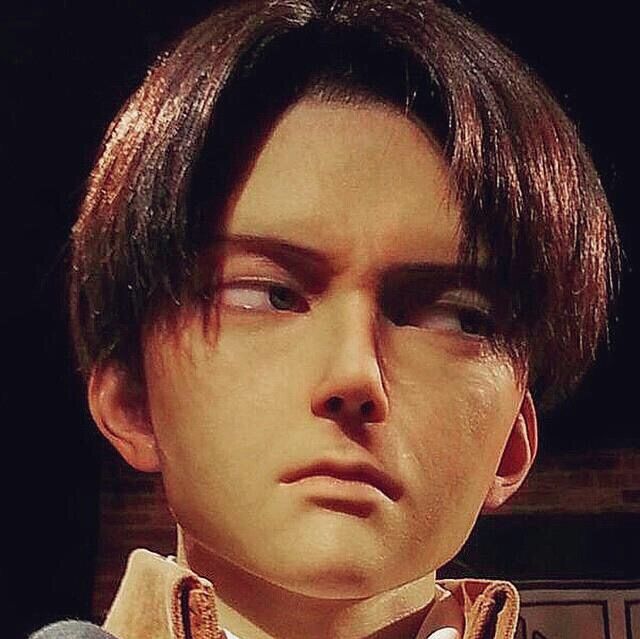 aot wax figure