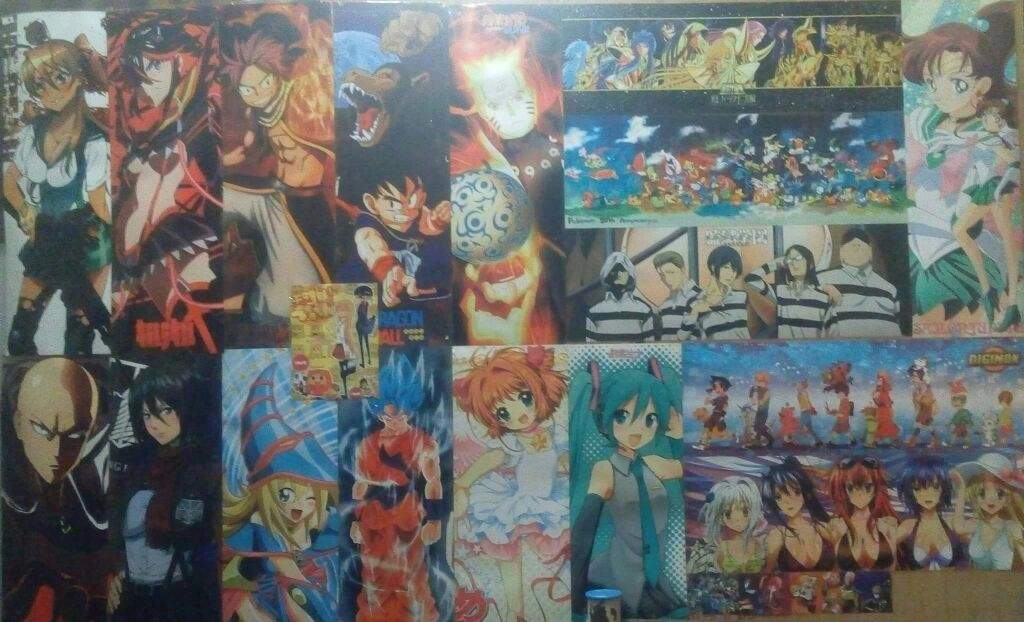 Una de las fukings paredes de mi cuarto | •Anime• Amino